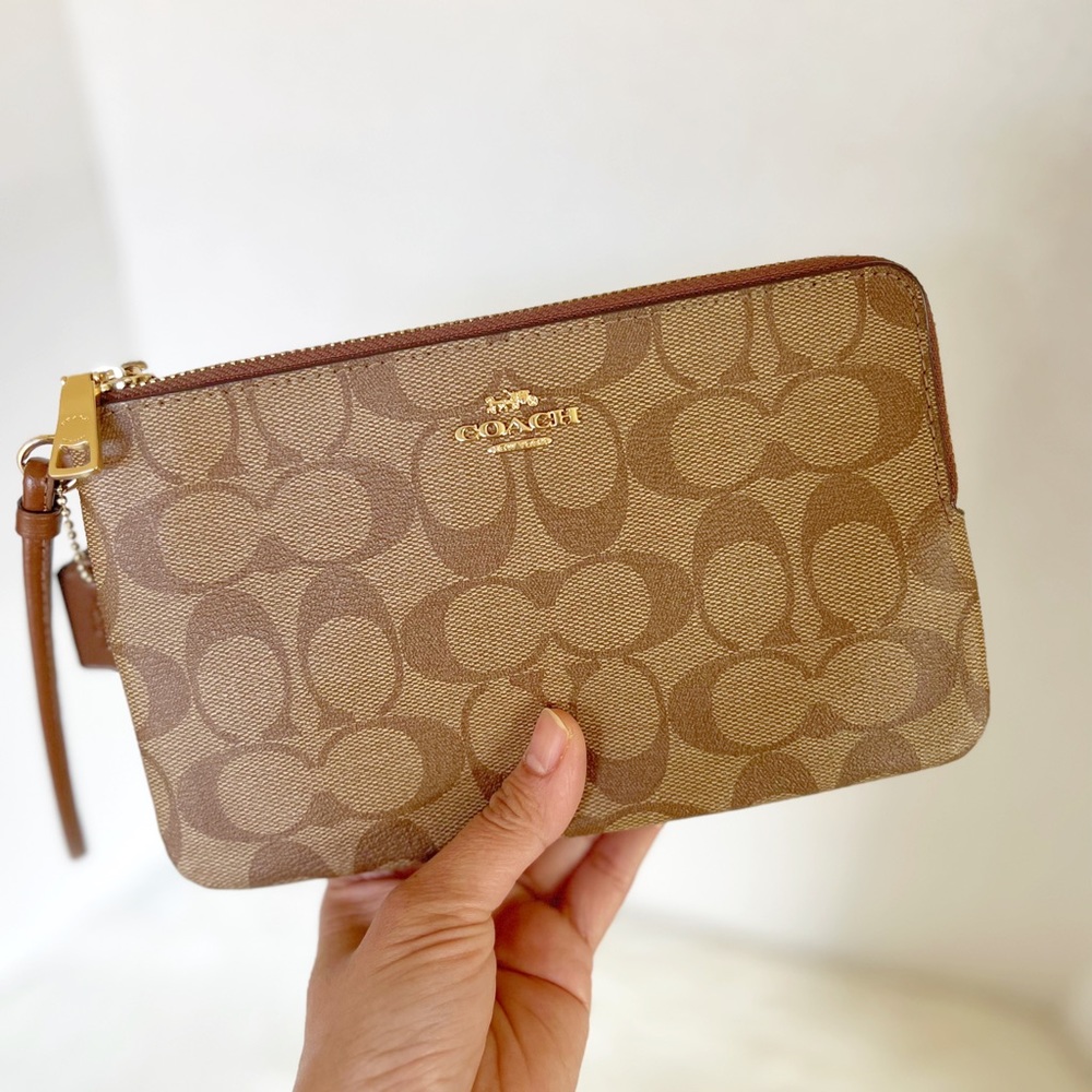 NWT Coach (LARGER SIZE) Double Zip Wallet Wristlet - Picture 3 of 13